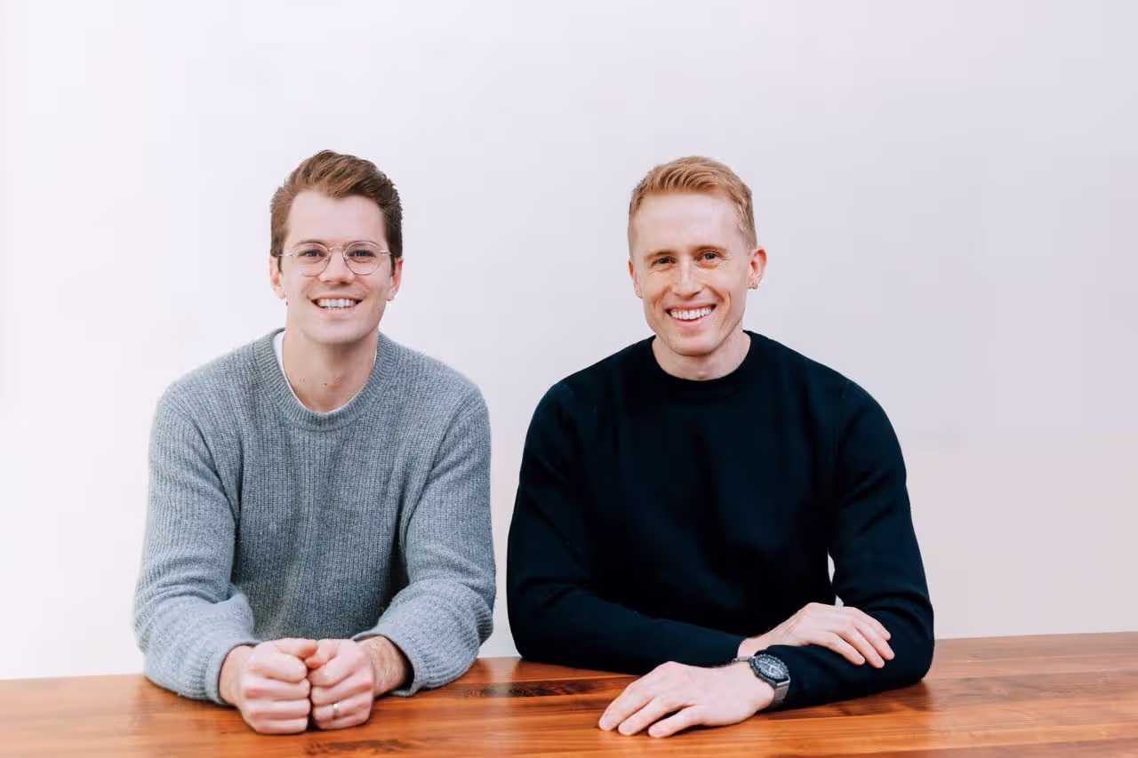 Hình ảnh 2 nhà sáng lập của Turnkey: Jack Kearney (trái) và Bryce Ferguson (phải)
