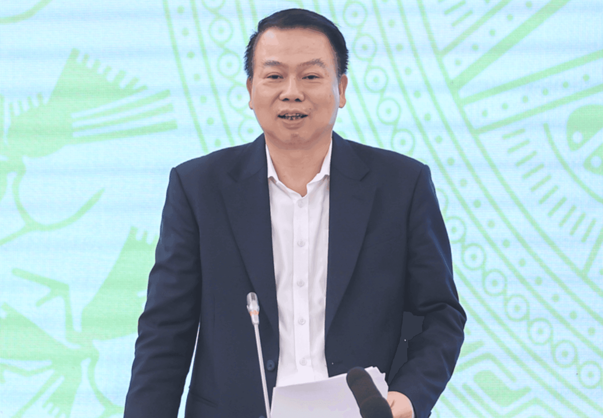 Thứ trưởng Bộ Tài chính Nguyễn Đức Chi thông tin tại Họp báo Chính phủ. Nguồn: Báo điện tử Chính phủ