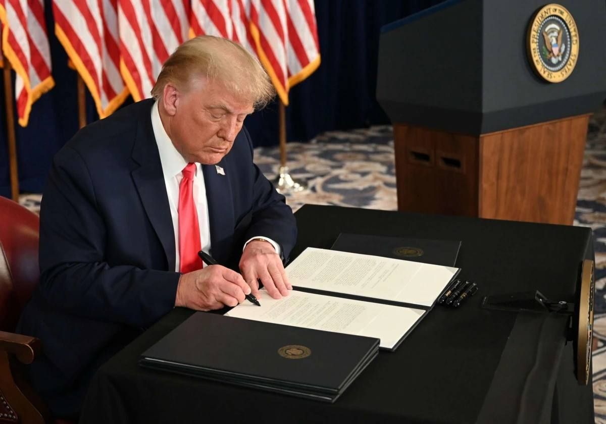 Tổng thống Mỹ Donald Trump vừa ký các sắc lệnh mang tính bước ngoặt với Crypto